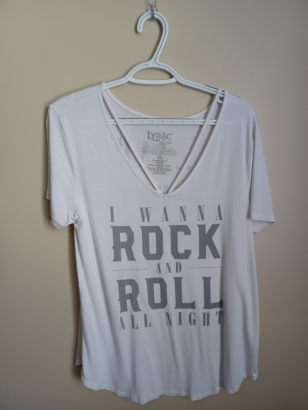 Women's Size XL Lyric I Wanna Rock And Roll All Night And Party Every Day Shirt